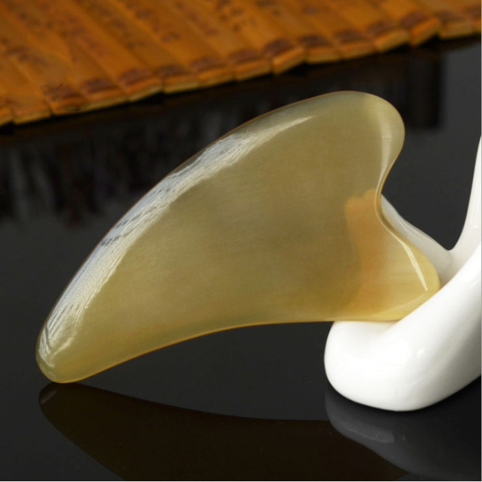 Massager from the horn of Gua Sha Leaf light Art.6204