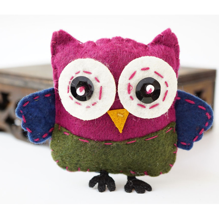 Brooch felt owl Purple