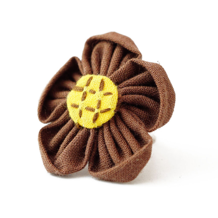 Dimensionless rag ring "Flower" Brown