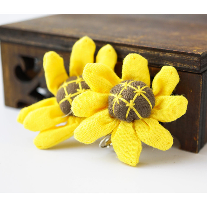 Rag earrings Flower yellow