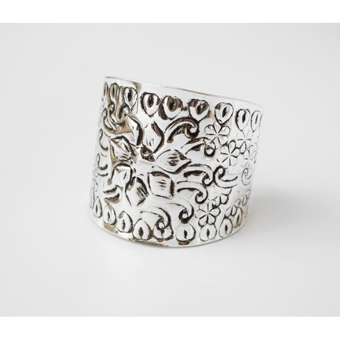 Bracelet Staple Chasing truncated white metal