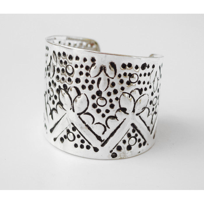 Bracelet Staple Chasing truncated white metal