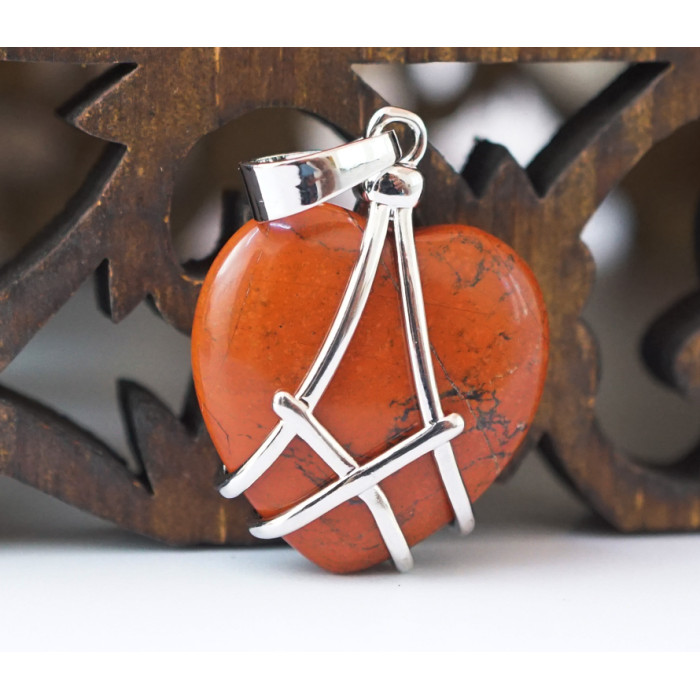 Pendant Heart in the grid insert Red jasper