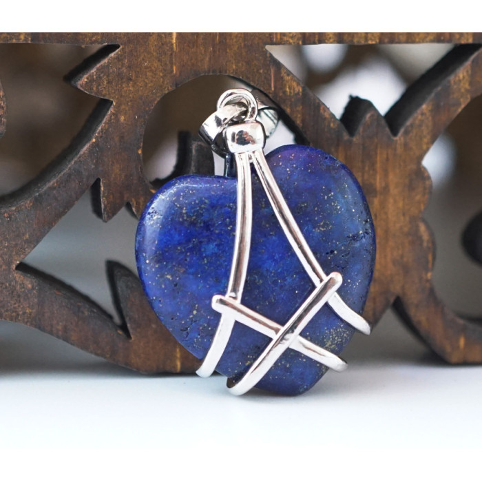 Pendant Heart in the grid insert Lapis Lazuli