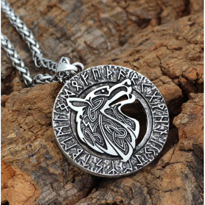 Pendant Wolf white metal
