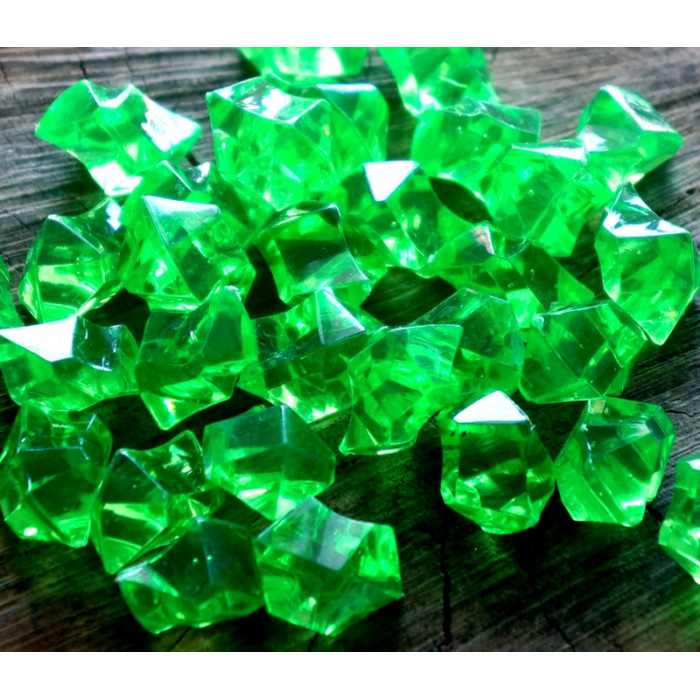 Decorative plastic filler Emerald