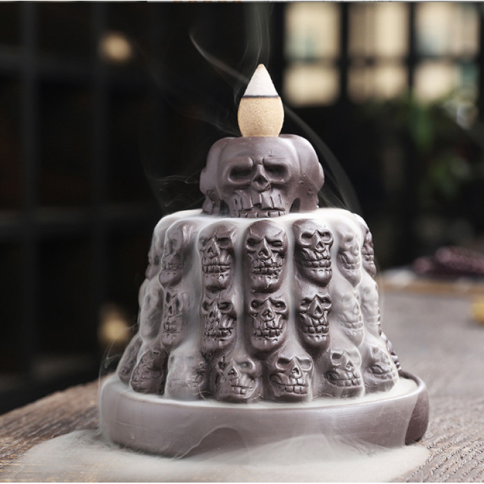 Stand Liquid smoke ceramics Circle of skulls