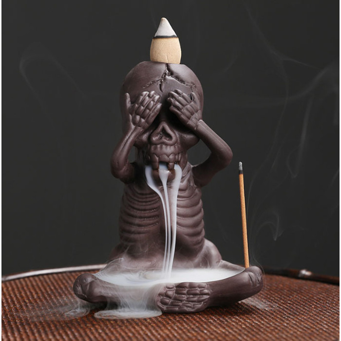 Stand Liquid smoke ceramics Skeleton I see nothing