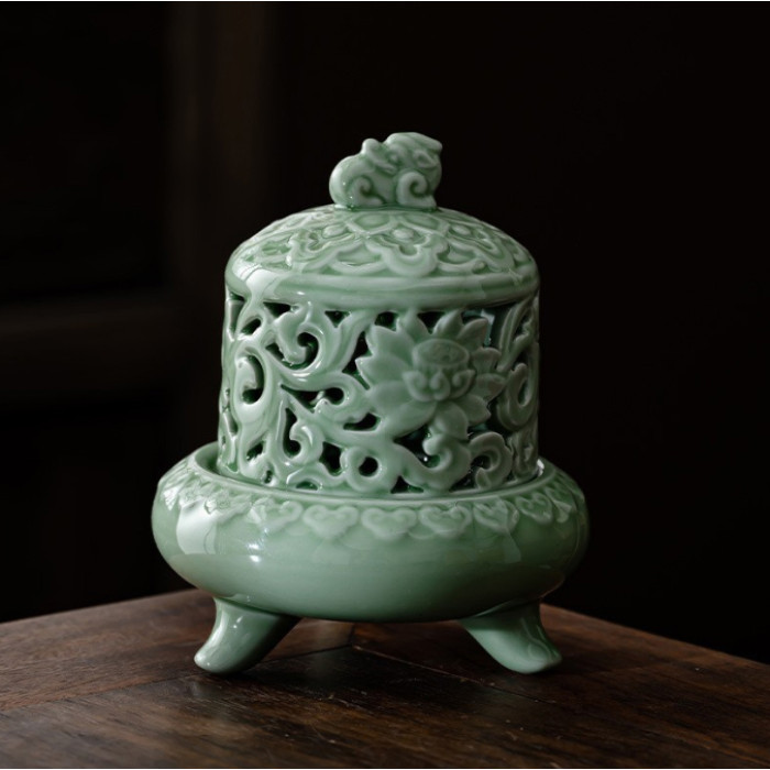Piao Incense Burner No. 1 made of celadon ceramics