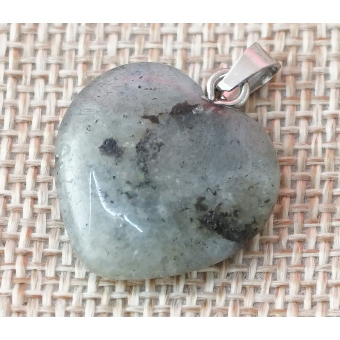 Stone pendant Heart Labradorite