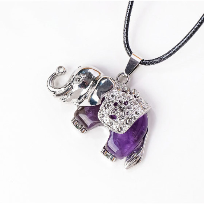 Elephant pendant with Amethyst insert