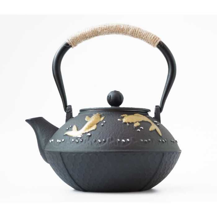 Cast iron teapot Tetsubin with a sieve "Goldfish" 1100 ml.