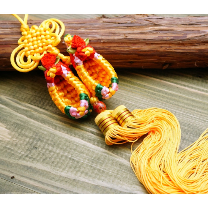 Slippers knitted with a brush Yellow big
