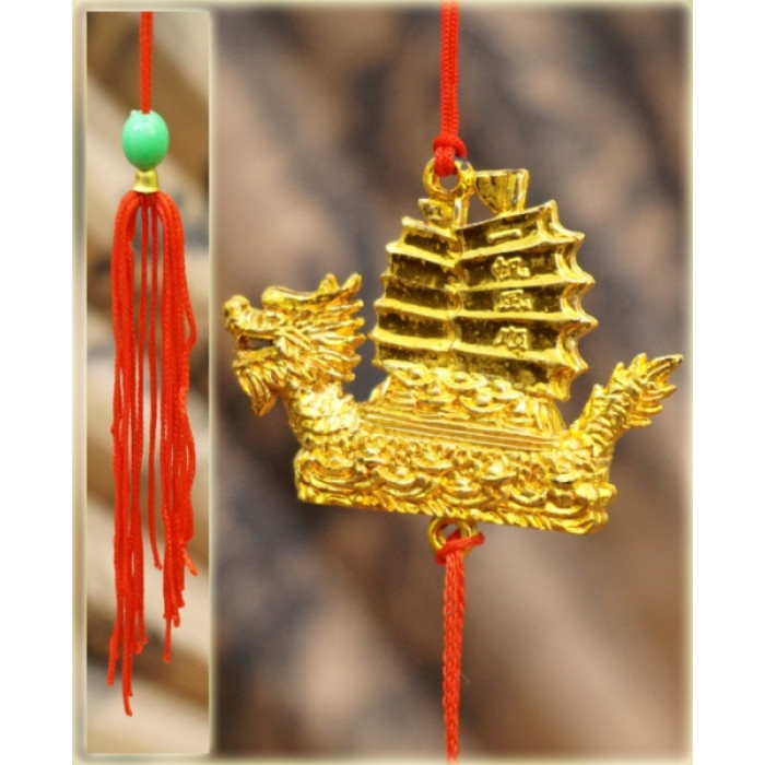 Pendant Feng Shui plastic with tassel Dragon ship