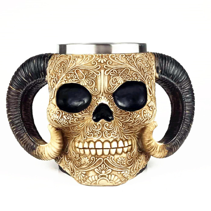 Mug Skull with horns made of polystone 550 ml.