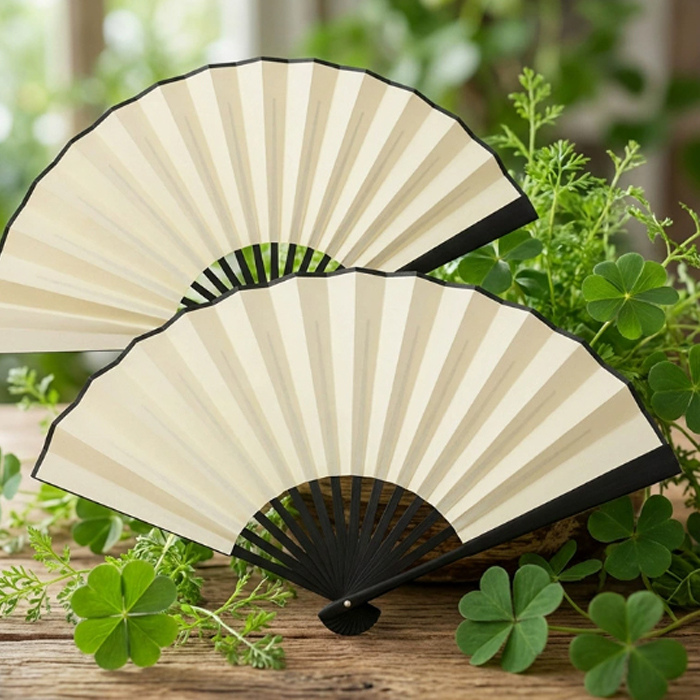 Chinese hand fan "Qing Fang" Beige