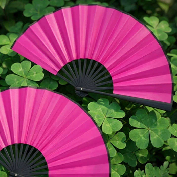 Chinese hand fan "Qing Fang" Pink
