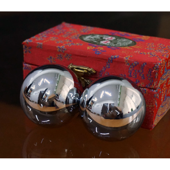 Baoding massage balls pair d=4.3cm. Nickel