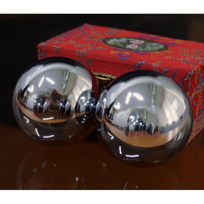 Baoding massage balls pair d=5.3cm. Nickel