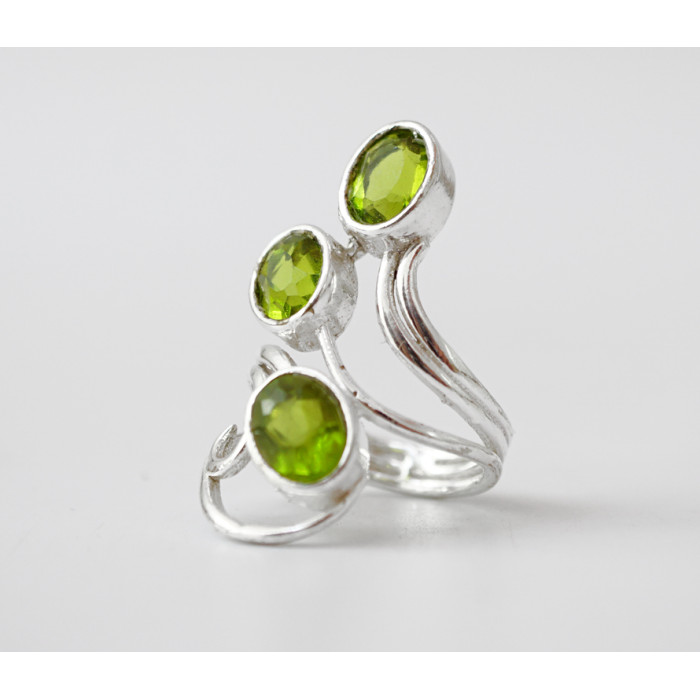 Ring Assorted NEHA-20 Chrysolite