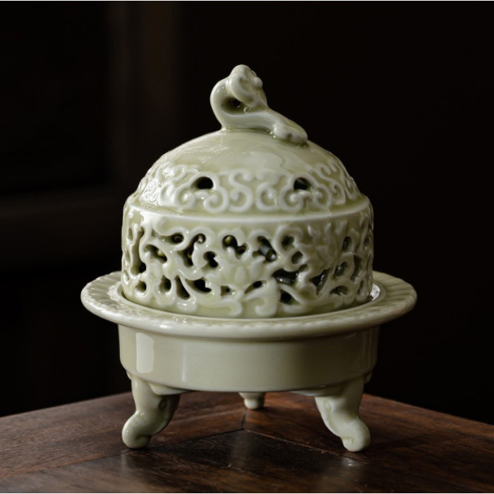 Celadon ceramic Zhui incense burner