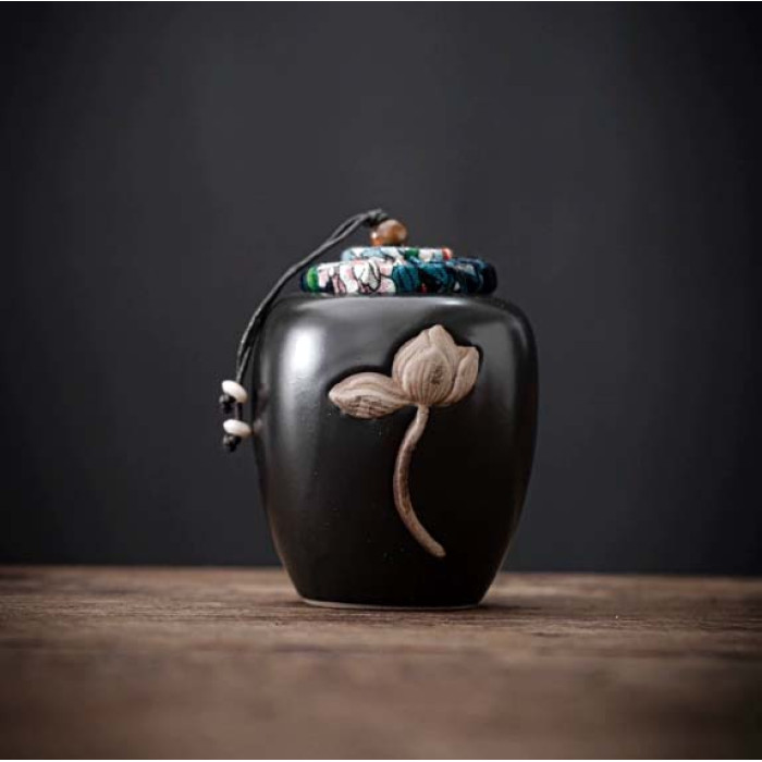 Tea caddy for storing tea "Lonely Lotus" Black