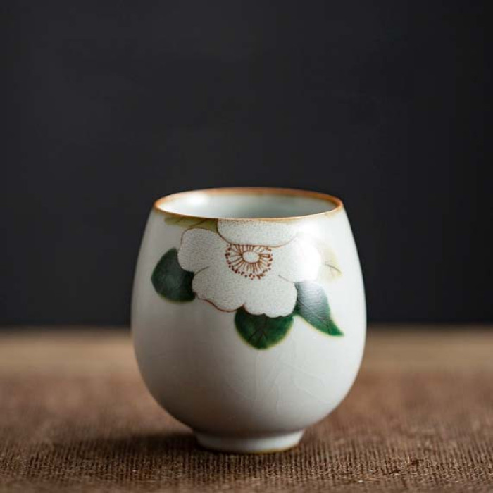 Ceramic chabei for tea ceremony "Egg Cup Camellia"