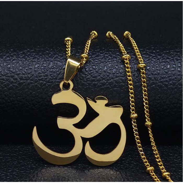 OM yellow metal with a chain of 60 cm.