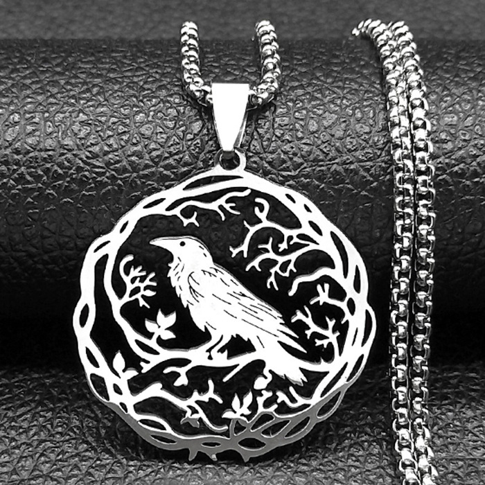 Talisman Raven white metal with a 60cm chain.