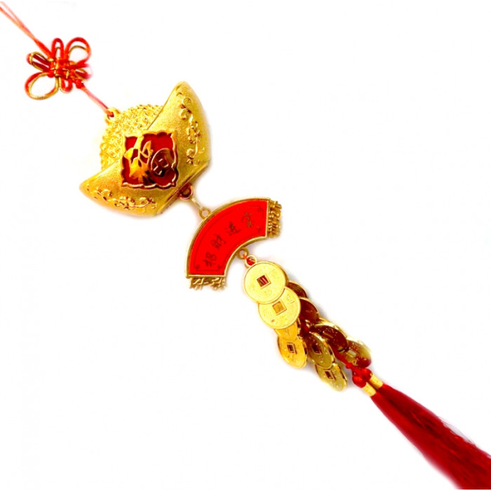 Pendant Chalice of Plenty + 6 bundles of coins. Plastic